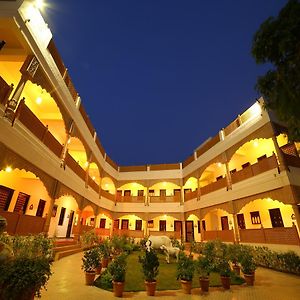 Chouki Dhani